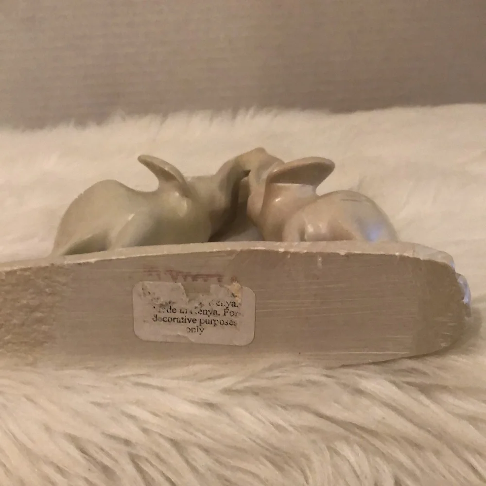 Elephant Figurines/Set of 2 - Picture 4 of 12